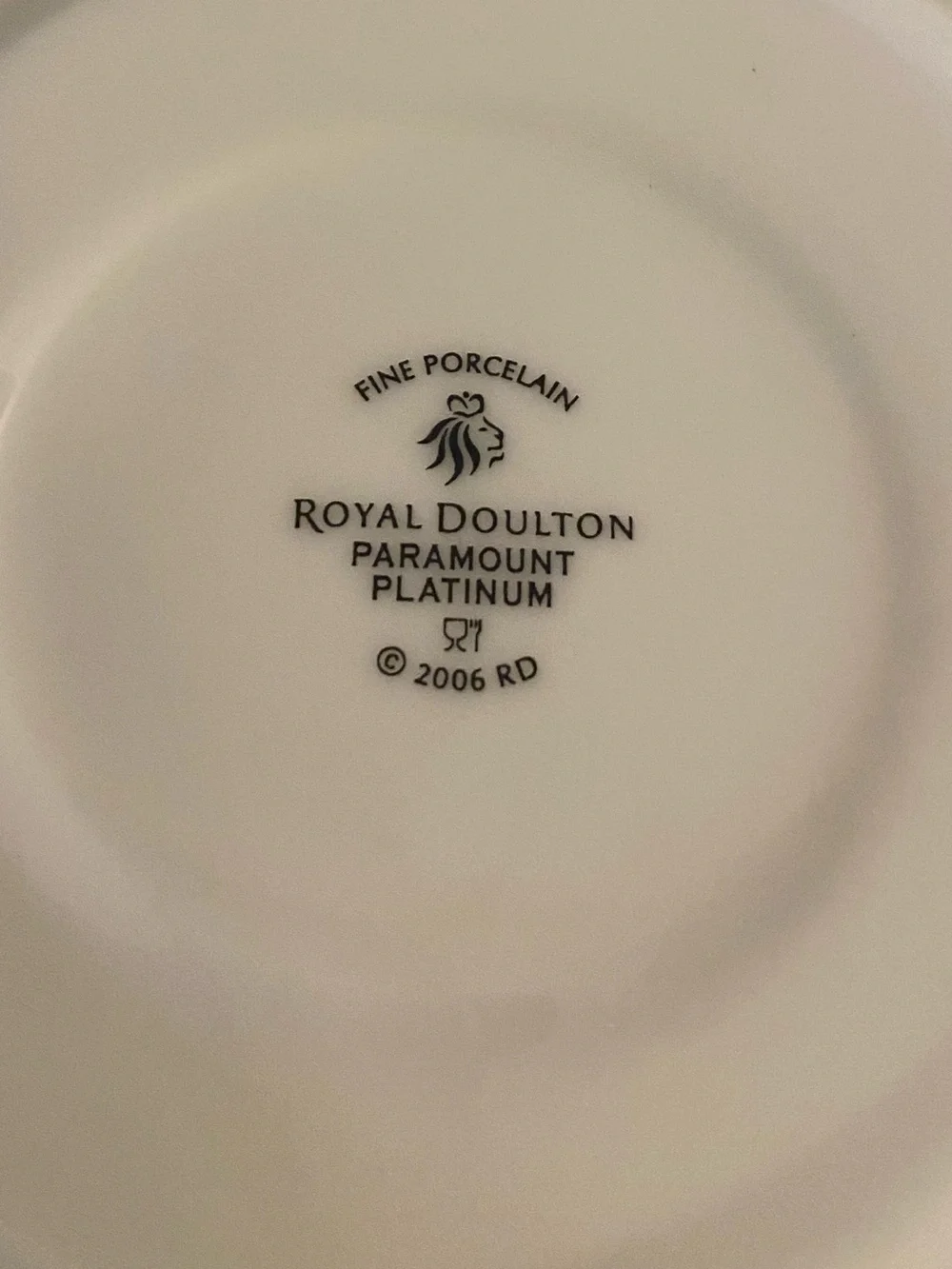Royal Doulton. Fine Porcelain. White/Silver. 2006. Paramount Platinum. 3 Piece.